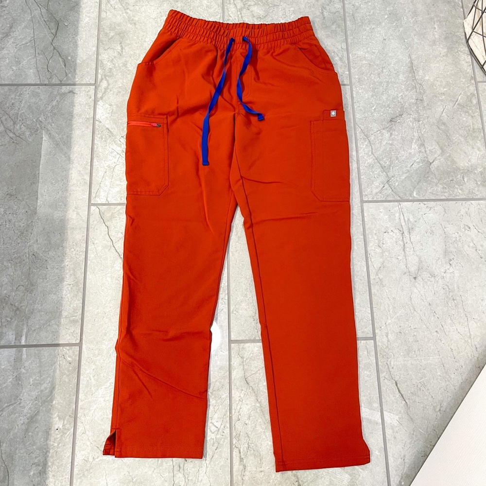 Figs Auburn Medium scrub pants